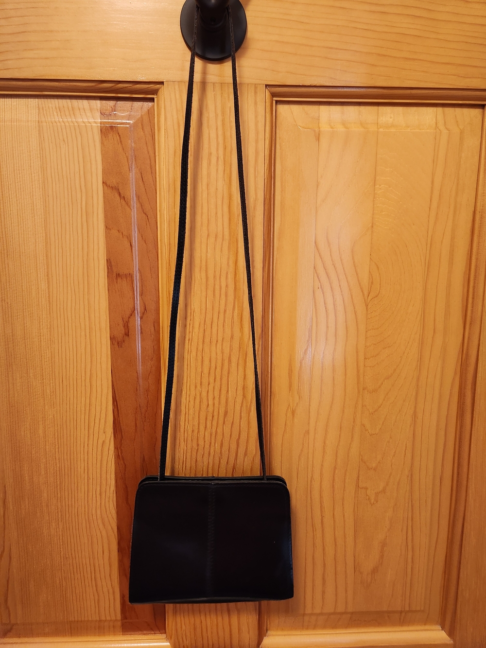 Mundi Genuine Leather Black Leather Crossbody Bag